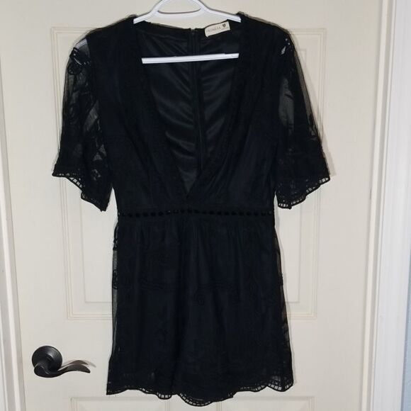 Promesa, Black Lace Romper - Picture 2 of 6